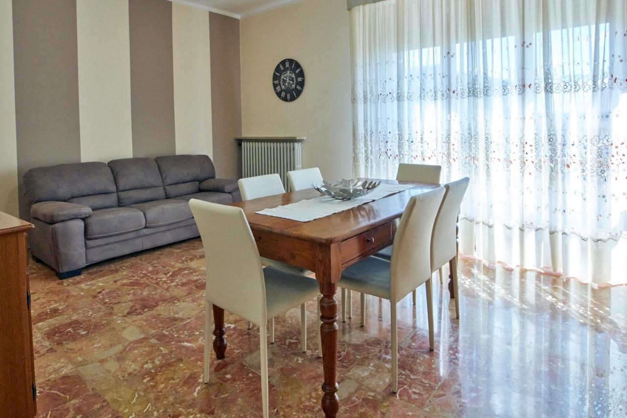 Cinzia'S Holiday Home Desenzano del Garda Exteriör bild