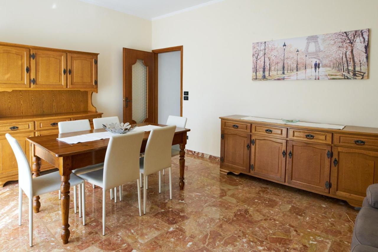 Cinzia'S Holiday Home Desenzano del Garda Exteriör bild