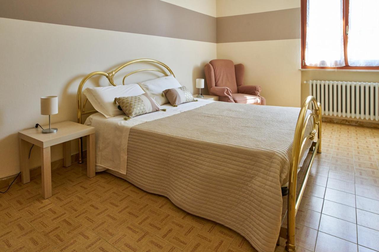 Cinzia'S Holiday Home Desenzano del Garda Exteriör bild