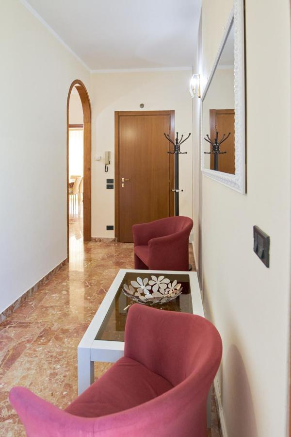 Cinzia'S Holiday Home Desenzano del Garda Exteriör bild